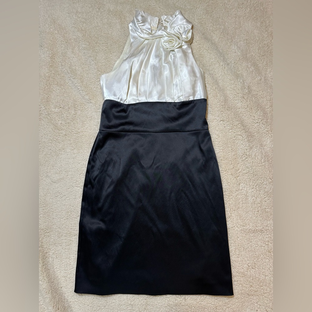 Women’s Size 10 NW Nightway Black & White Fancy Dress